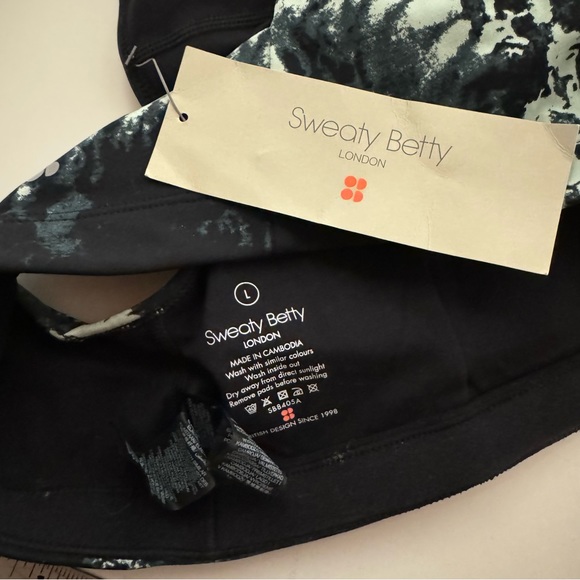 SWEATY BETTY ASYMMETRIC SHAPING SPORTS BRA LARGE NWT - Picture 3 of 6